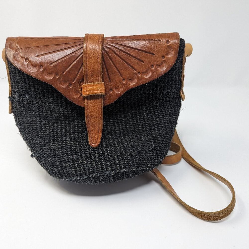 Mexican straw purse